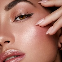 Glorian Makeup Monttirferve Highlighting