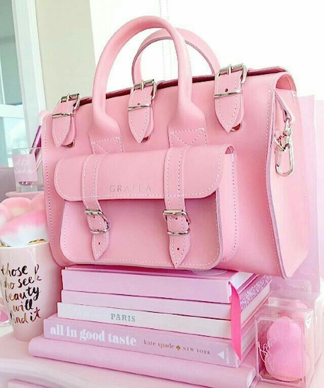 Lily's Pink Purse